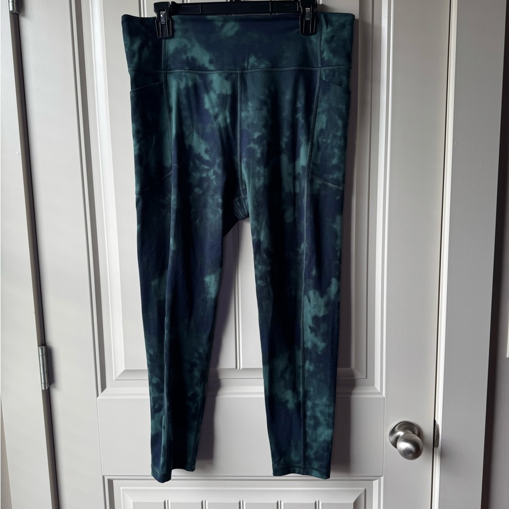 Victoria's Secret Green & Blue Leggings **with pockets**